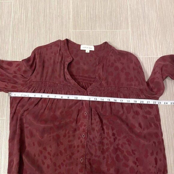 Evereve Cloth & Stone Leopard Print Button Up Blouse Maroon Size Medium V-Neck - Picture 15 of 16